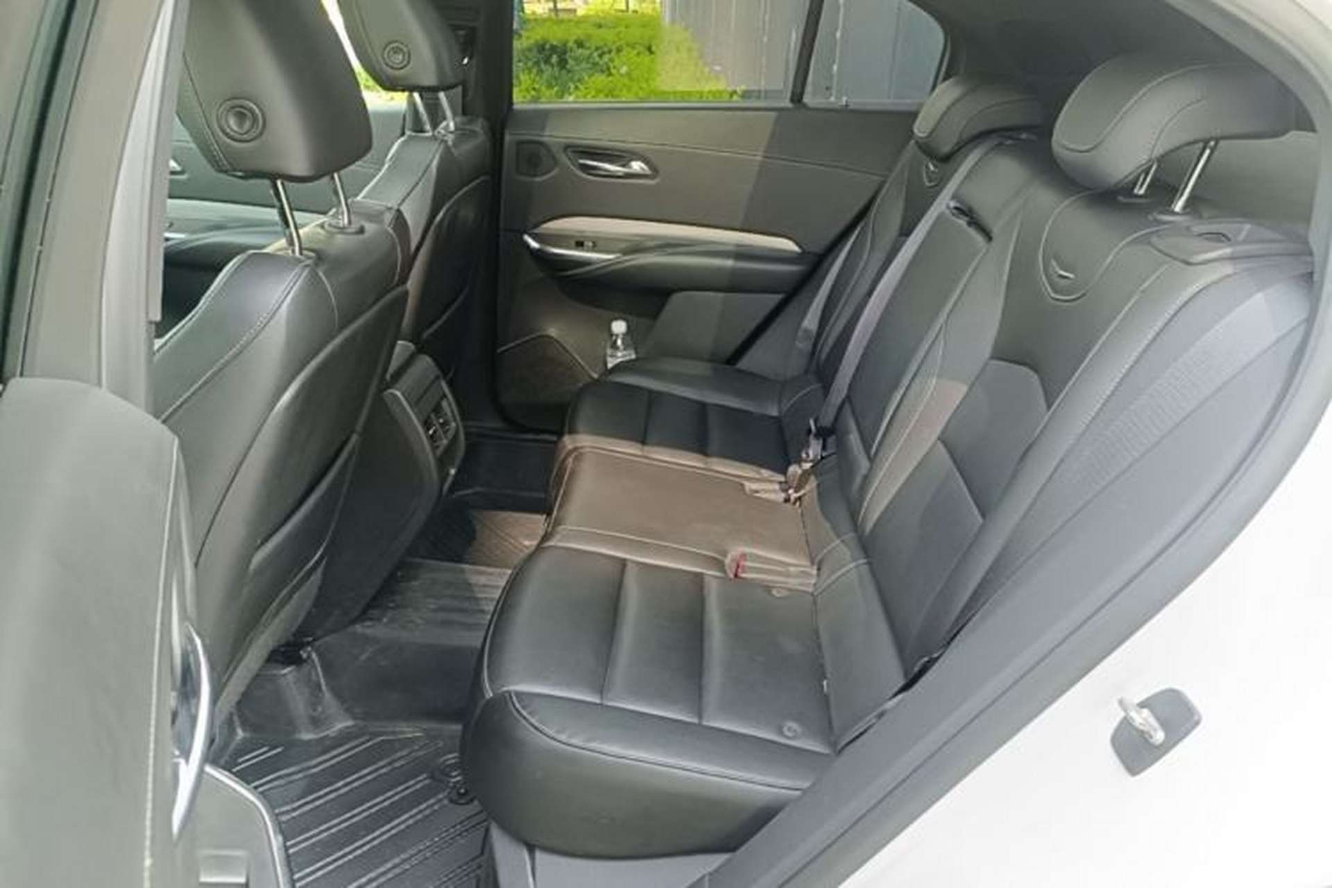 Used Cadillac XT4 2020 28T Two-Wheel-Drive Leading Version Left Rear Seat