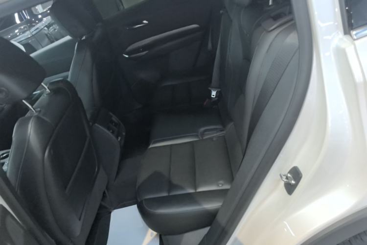Used Cadillac XT4 2020 Revised Version 28T Two-Wheel Drive Leading Edition Left Rear Seat
