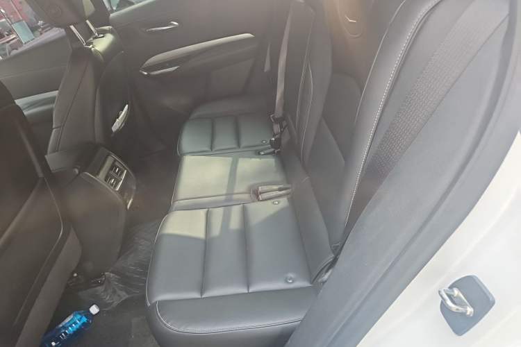 Used Cadillac XT4 2020 Revised Version 28T Two-Wheel Drive Luxury Edition Left Rear Seat