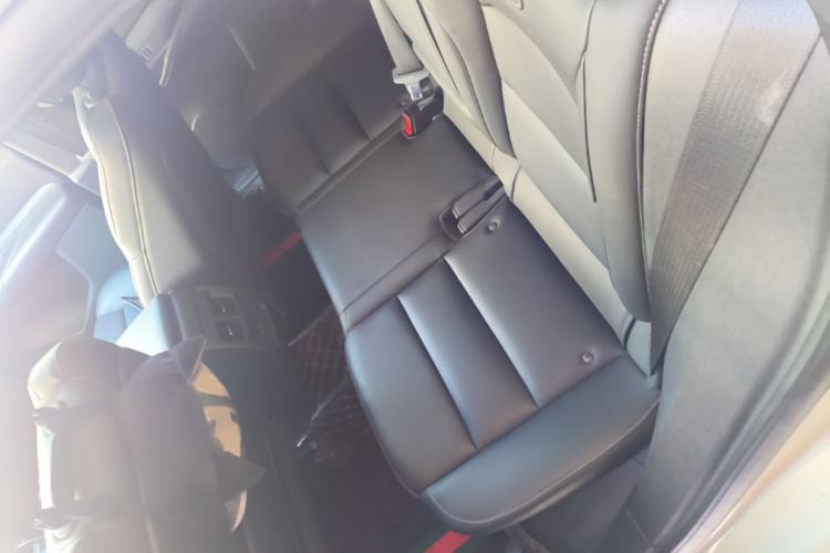 Used Cadillac XT4 2020 Revised Version 28T Two-Wheel Drive Luxury Edition Left Rear Seat