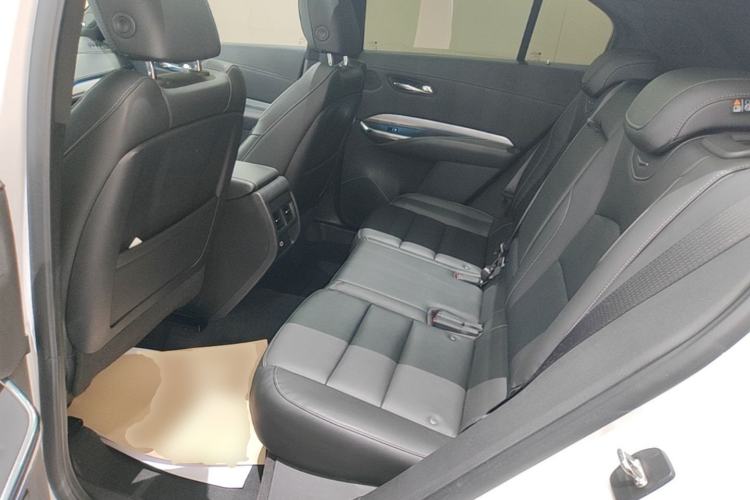 Used Cadillac XT4 2020 28T Two-Wheel-Drive Leading Version Left Rear Seat