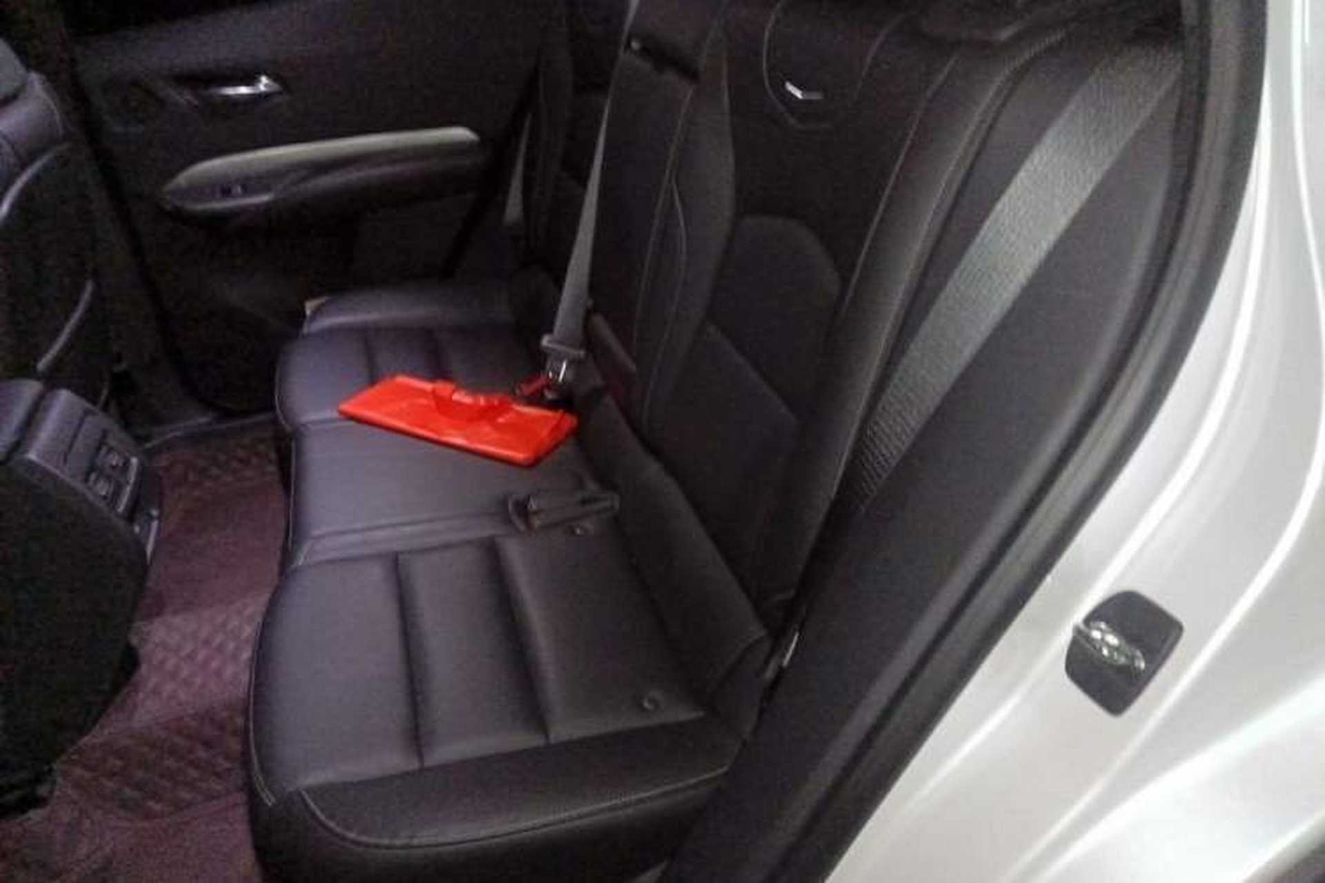 Used Cadillac XT4 2020 Revised Version 28T Two-Wheel Drive Leading Edition Left Rear Seat