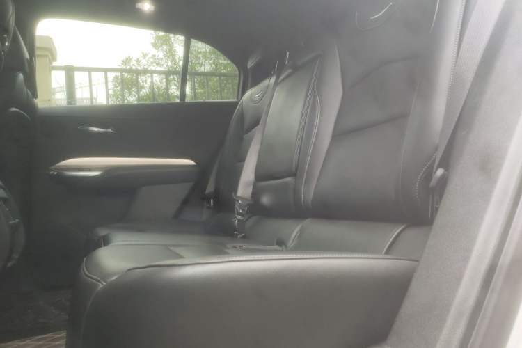 Used Cadillac XT4 2020 28T Two-Wheel-Drive Leading Version Left Rear Seat