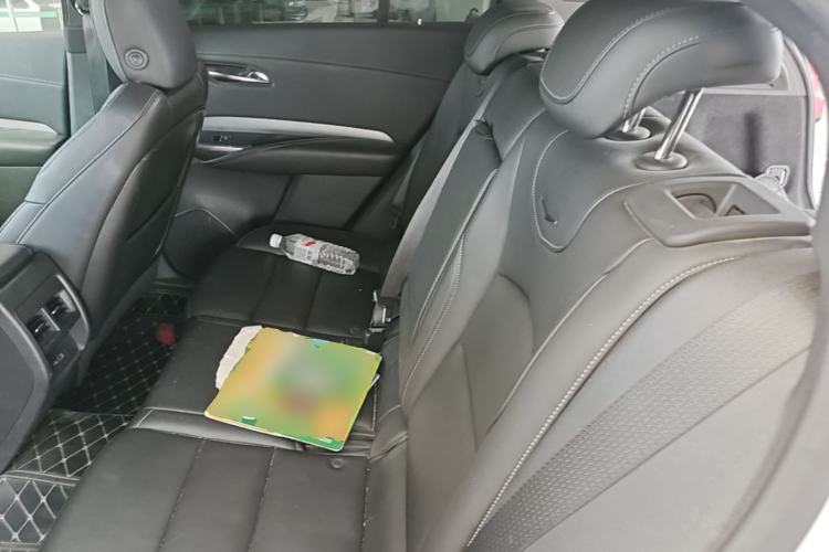 Used Cadillac XT4 2020 Revised Version 28T Two-Wheel Drive Leading Edition Left Rear Seat
