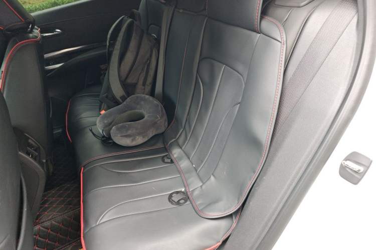 Used Cadillac XT4 2020 Revised Version 28T Two-Wheel Drive Tech Edition Left Rear Seat