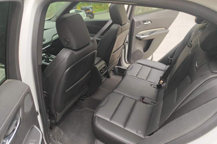 Used Cadillac XT4 2020 28T Two-Wheel-Drive Leading Version Left Rear Seat