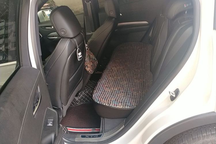 Used Cadillac XT4 2020 Revised Version 28T Two-Wheel Drive Luxury Edition Left Rear Seat