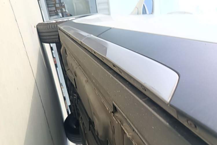 Used Cadillac XT4 2020 28T Two-Wheel-Drive Leading Version Left Side Sill