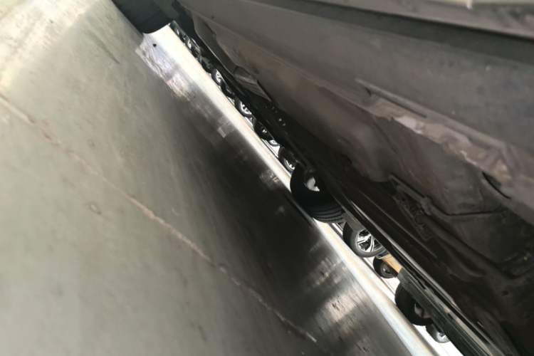 Used Cadillac XT4 2020 Revised Version 28T Two-Wheel Drive Leading Edition Left Side Sill