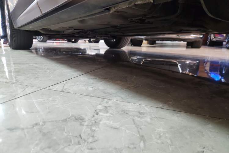 Used Cadillac XT4 2020 28T Two-Wheel-Drive Leading Version Left Side Sill