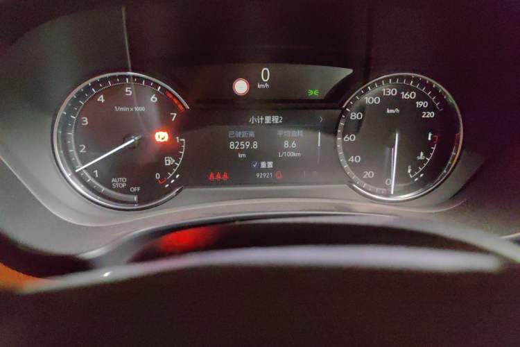 Used Cadillac XT4 2020 Revised Version 28T Two-Wheel Drive Leading Edition Odometer Close Up