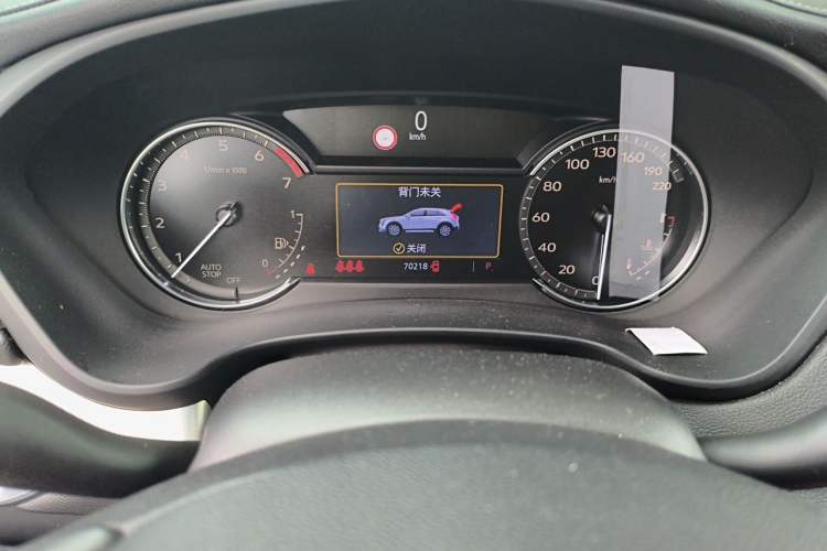 Used Cadillac XT4 2020 Revised Version 28T Two-Wheel Drive Leading Edition Odometer Close Up