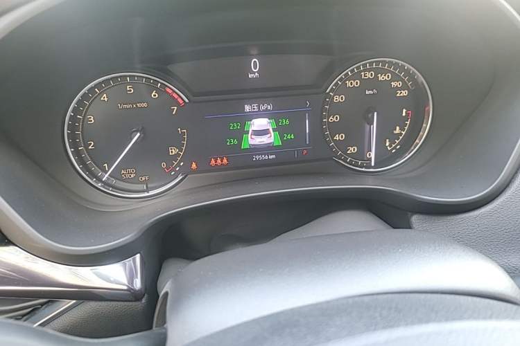 Used Cadillac XT4 2020 Revised Version 28T Two-Wheel Drive Tech Edition Odometer Close Up