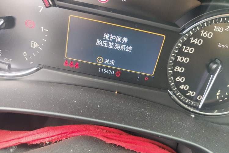 Used Cadillac XT4 2020 28T Two-Wheel-Drive Leading Version Odometer Close Up