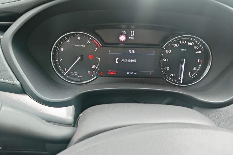 Used Cadillac XT4 2020 Revised Version 28T Two-Wheel Drive Leading Edition Odometer Close Up