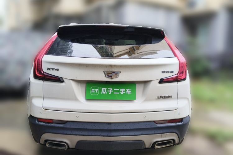 Used Cadillac XT4 2020 28T Two-Wheel-Drive Luxury Version Rear