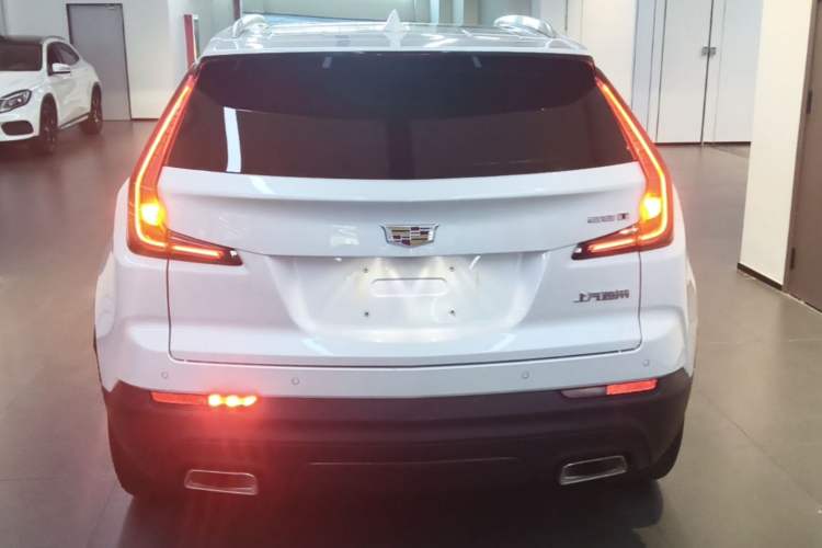 Used Cadillac XT4 2020 Revised Version 28T Two-Wheel Drive Tech Edition Rear