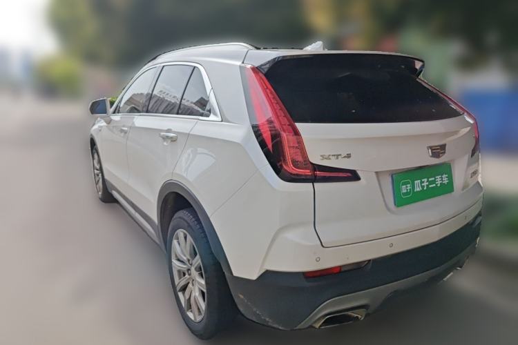 Used Cadillac XT4 2020 28T Two-Wheel-Drive Luxury Version Rear Left 45 Deg