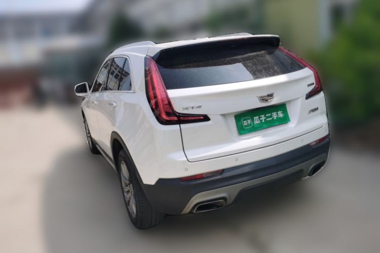 Used Cadillac XT4 2020 28T Two-Wheel-Drive Luxury Version Rear Left 45 Deg