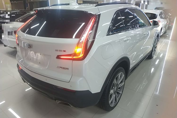 Used Cadillac XT4 2020 28T 4x4 Platinum Sport Edition Rear Right 45 Deg