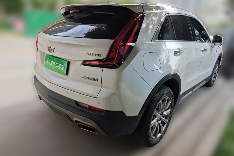Used Cadillac XT4 2020 28T Two-Wheel-Drive Luxury Version Rear Right 45 Deg