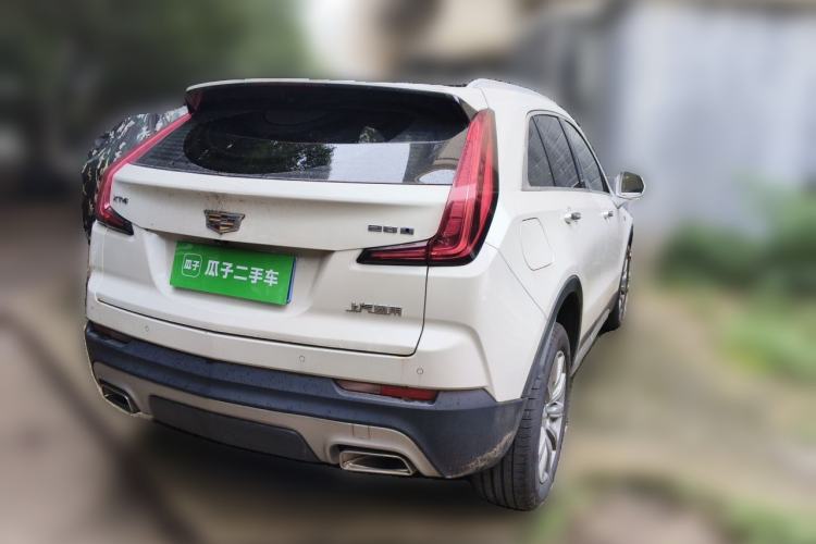 Used Cadillac XT4 2020 28T Two-Wheel-Drive Luxury Version Rear Right 45 Deg