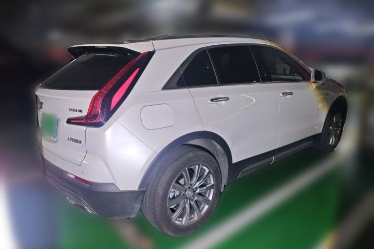Used Cadillac XT4 2020 28T Two-Wheel-Drive Luxury Version Rear Right 45 Deg