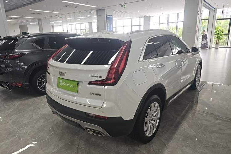 Used Cadillac XT4 2020 Revised Version 28T Two-Wheel Drive Leading Edition Rear Right 45 Deg