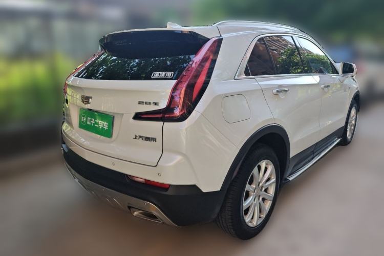 Used Cadillac XT4 2020 Revised Version 28T Two-Wheel Drive Tech Edition Rear Right 45 Deg