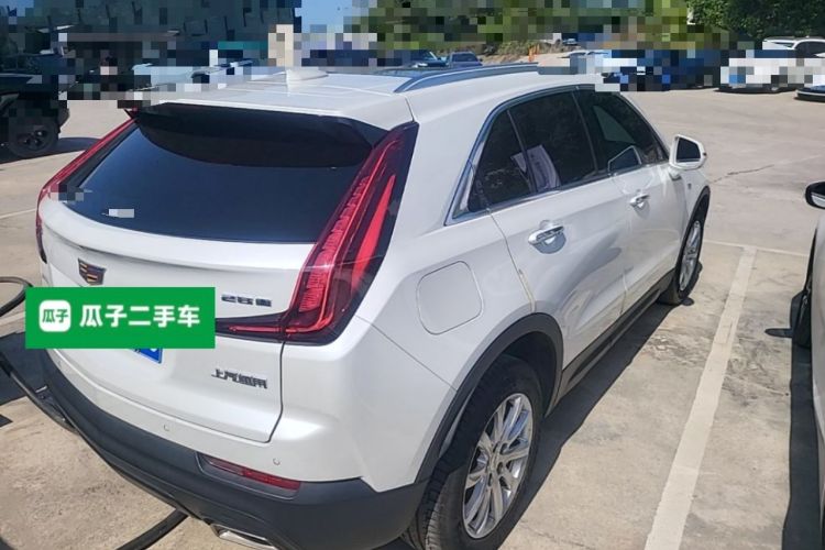 Used Cadillac XT4 2020 Revised Version 28T Two-Wheel Drive Tech Edition Rear Right 45 Deg
