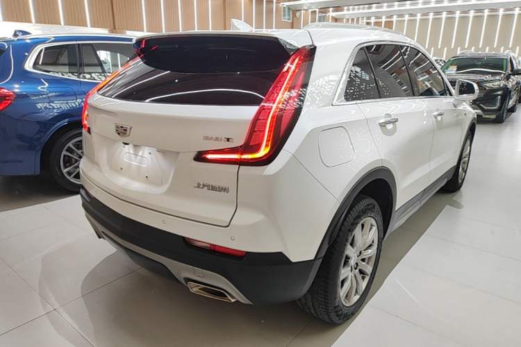 Used Cadillac XT4 2020 28T Two-Wheel-Drive Leading Version Rear Right 45 Deg