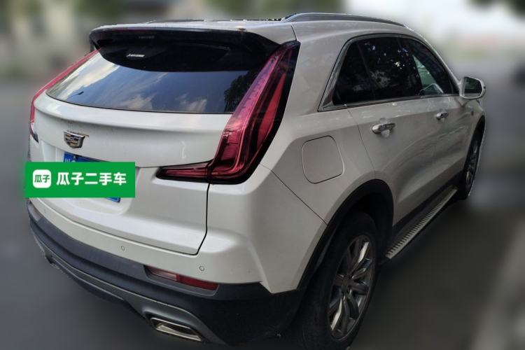 Used Cadillac XT4 2020 28T Two-Wheel-Drive Luxury Version Rear Right 45 Deg
