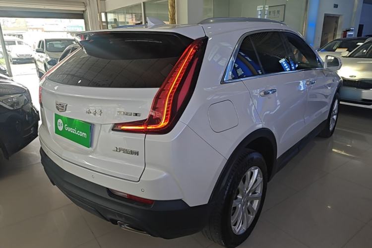 Used Cadillac XT4 2020 Revised Version 28T Two-Wheel Drive Tech Edition Rear Right 45 Deg