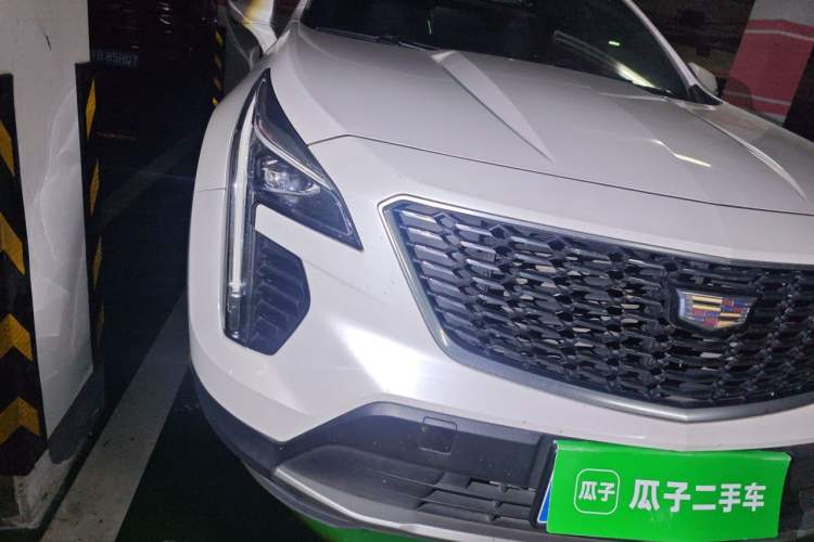 Used Cadillac XT4 2020 28T Two-Wheel-Drive Luxury Version Right Front Headlight
