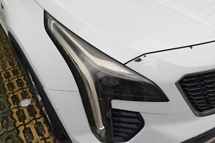 Used Cadillac XT4 2020 Revised Version 28T Two-Wheel Drive Leading Edition Right Front Headlight
