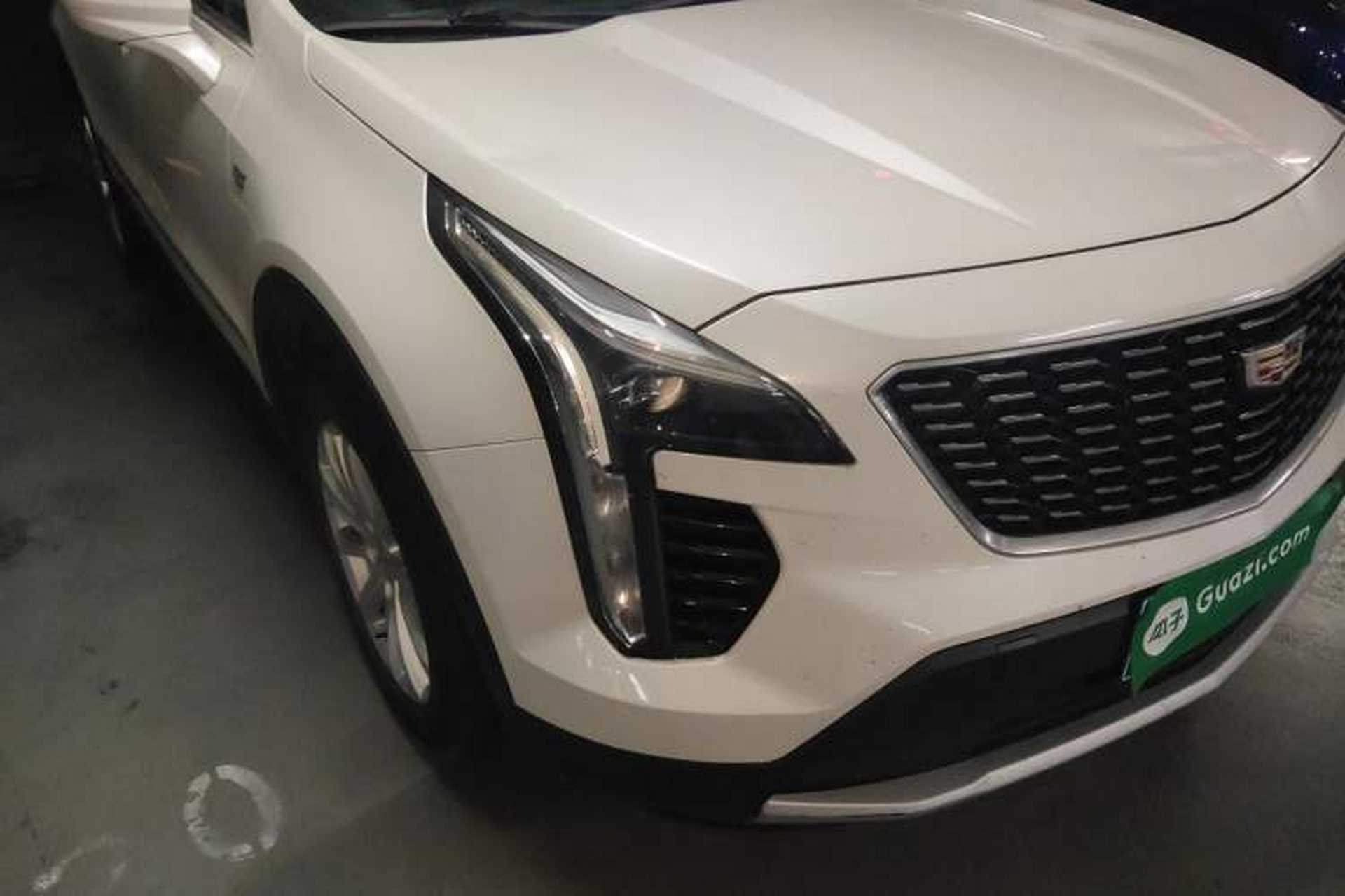 Used Cadillac XT4 2020 Revised Version 28T Two-Wheel Drive Tech Edition Right Front Headlight