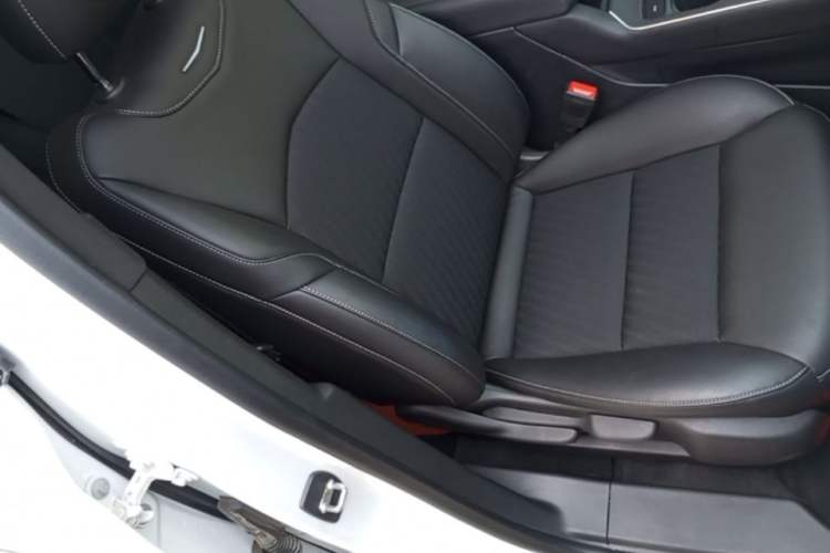 Used Cadillac XT4 2020 Revised Version 28T Two-Wheel Drive Tech Edition Right Front Seat