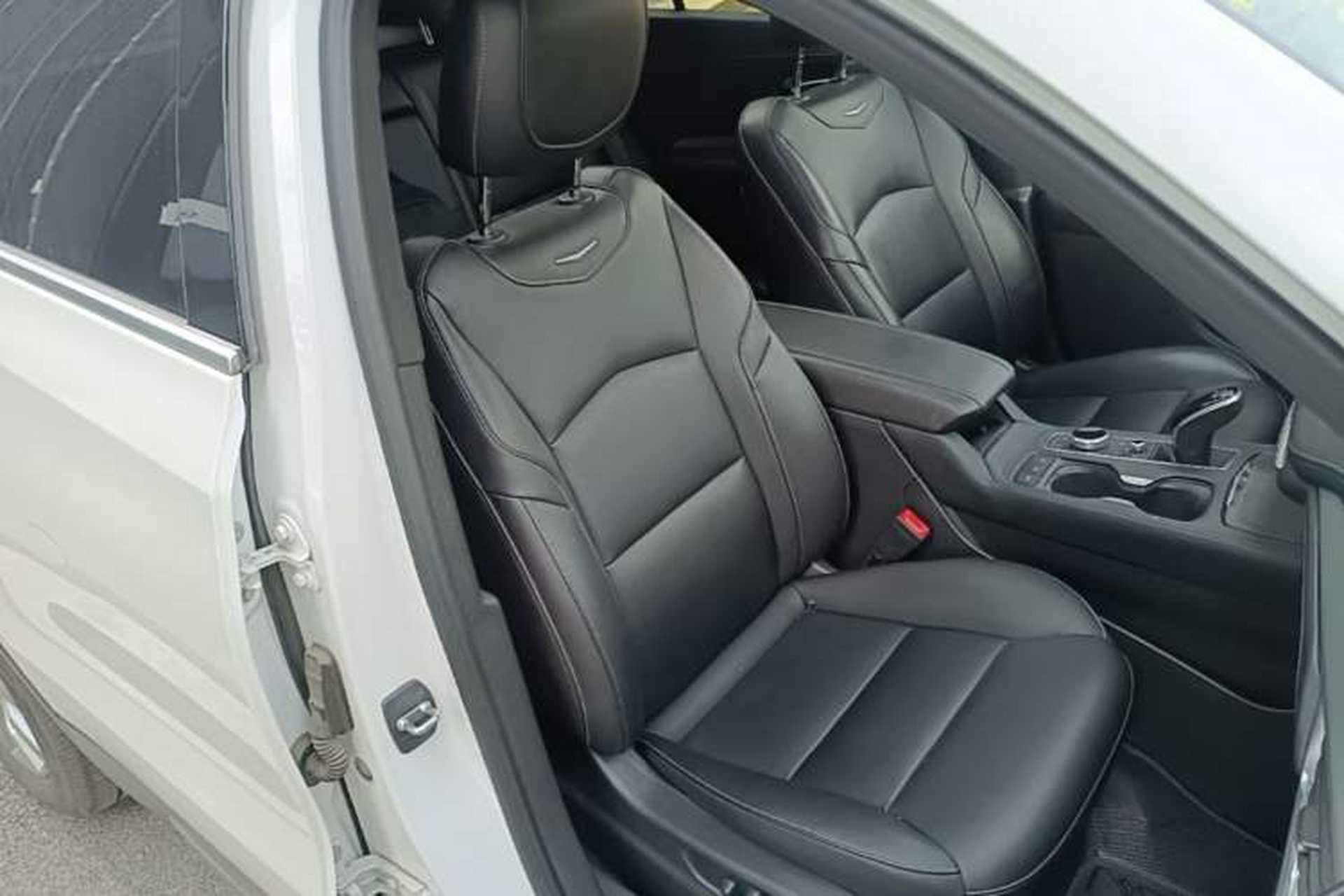 Used Cadillac XT4 2020 28T Two-Wheel-Drive Leading Version Right Front Seat
