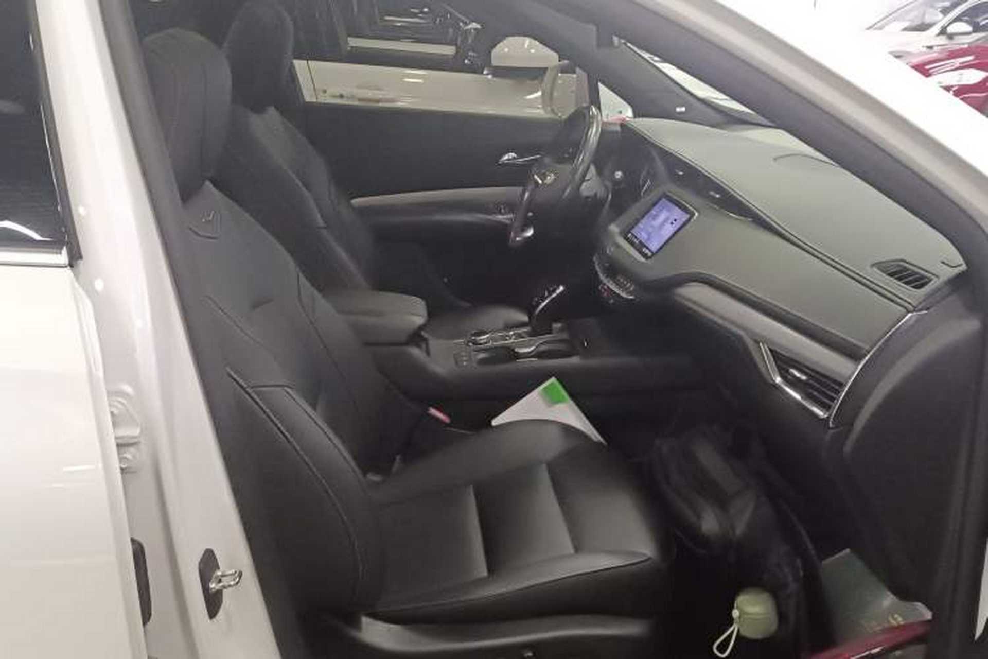 Used Cadillac XT4 2020 28T Two-Wheel-Drive Leading Version Right Front Seat