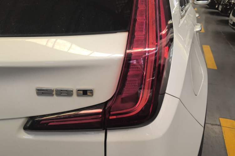 Used Cadillac XT4 2020 Revised Version 28T Two-Wheel Drive Leading Edition Right Rear Taillight