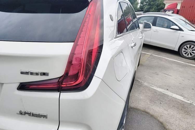Used Cadillac XT4 2020 28T Two-Wheel-Drive Leading Version Right Rear Taillight