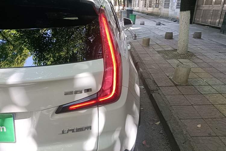 Used Cadillac XT4 2020 Revised Version 28T Two-Wheel Drive Leading Edition Right Rear Taillight