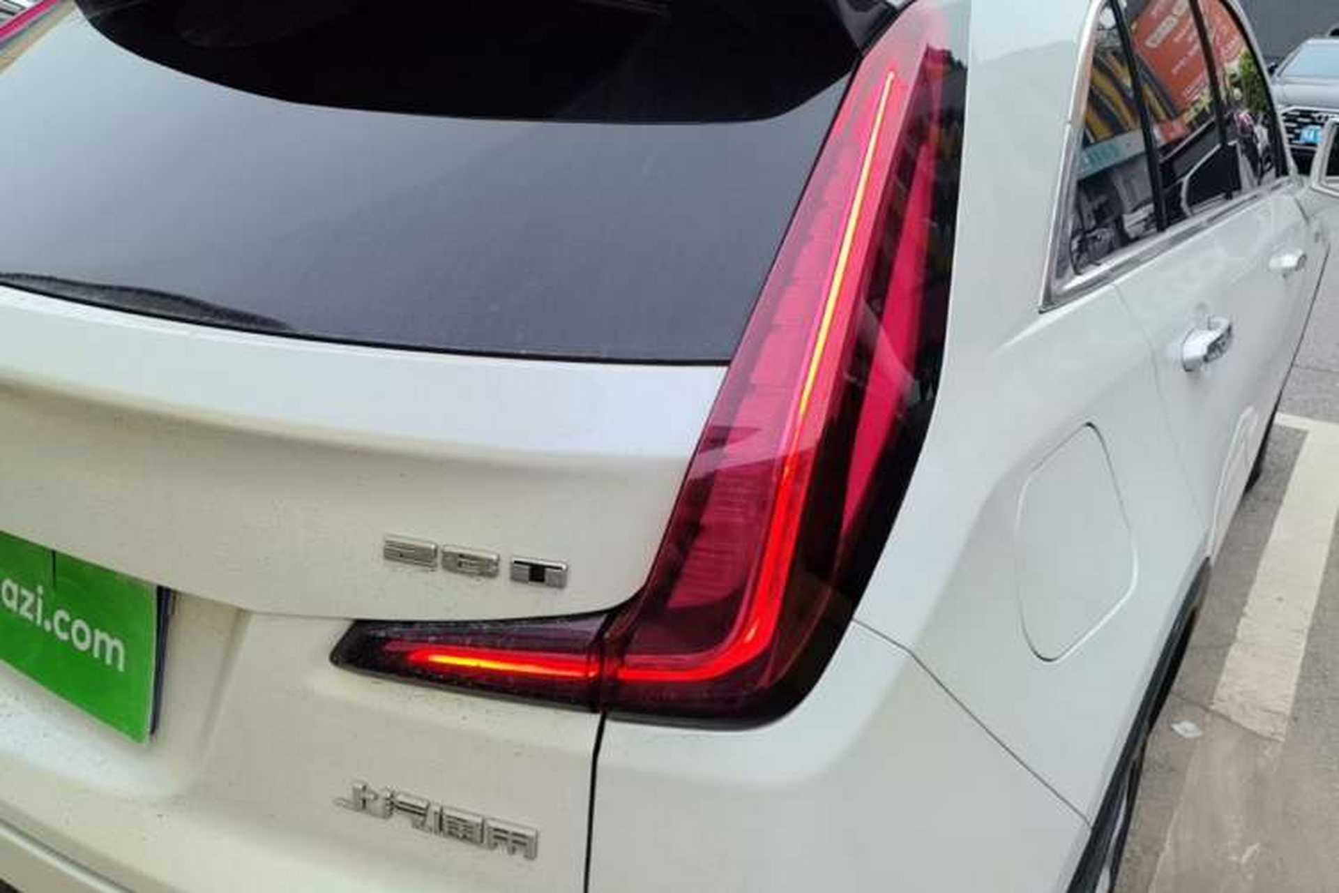Used Cadillac XT4 2020 Revised Version 28T Two-Wheel Drive Tech Edition Right Rear Taillight