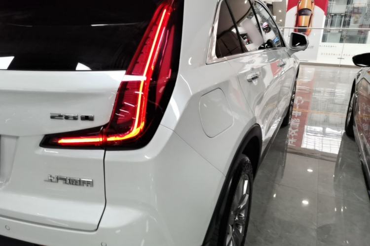 Used Cadillac XT4 2020 Revised Version 28T Two-Wheel Drive Leading Edition Right Rear Taillight