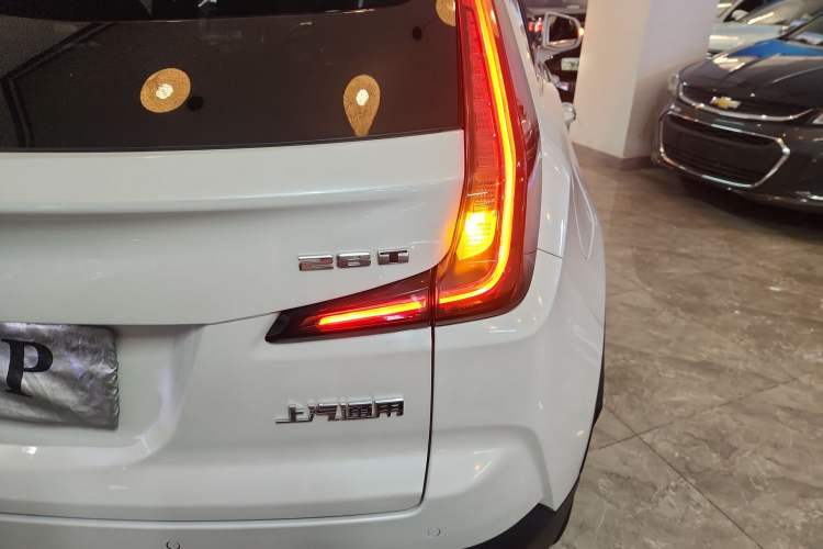 Used Cadillac XT4 2020 28T Two-Wheel-Drive Leading Version Right Rear Taillight