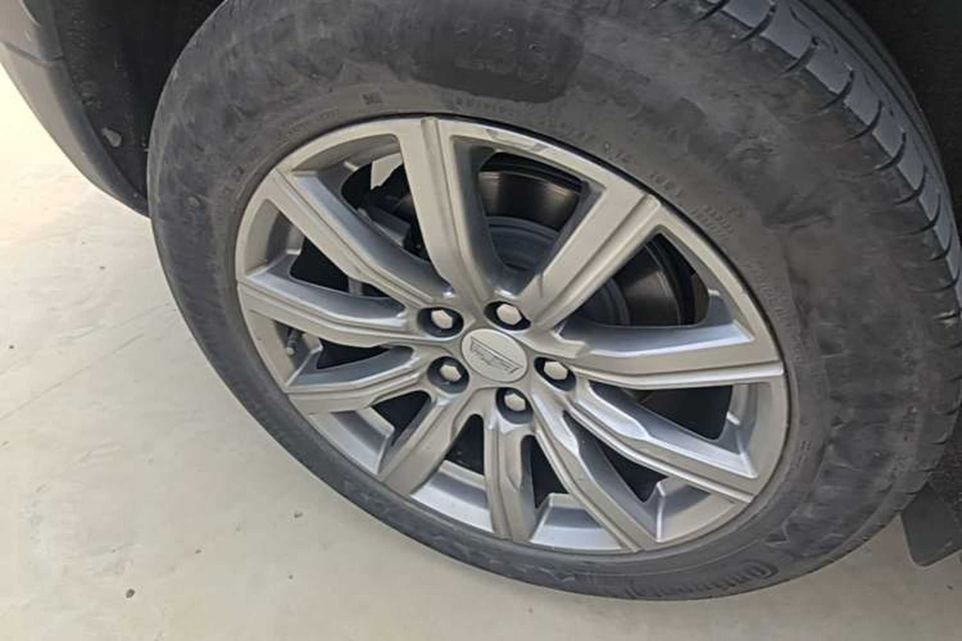 Used Cadillac XT4 2020 28T Two-Wheel-Drive Leading Version Right Rear Wheel Hub