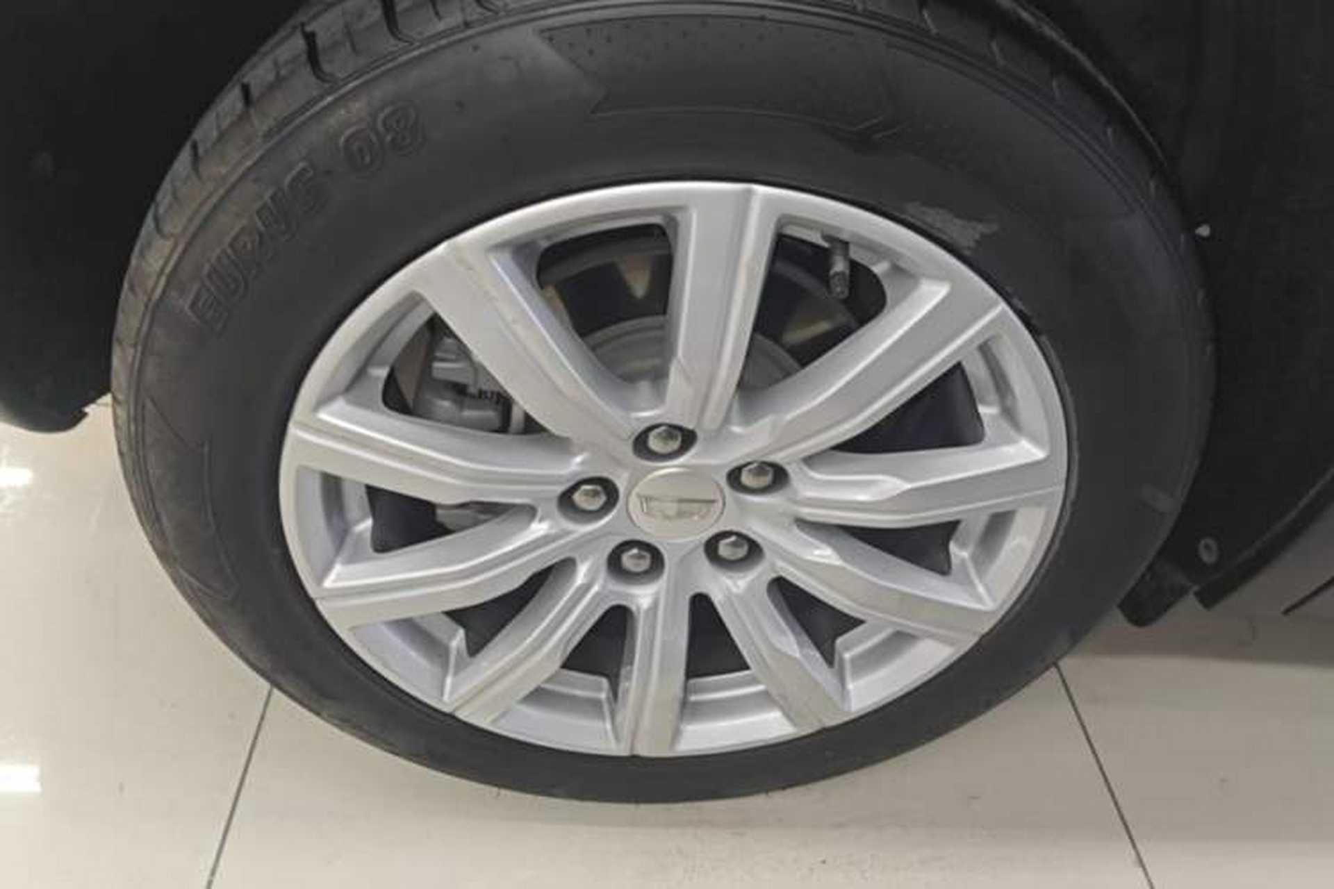 Used Cadillac XT4 2020 28T Two-Wheel-Drive Leading Version Right Rear Wheel Hub