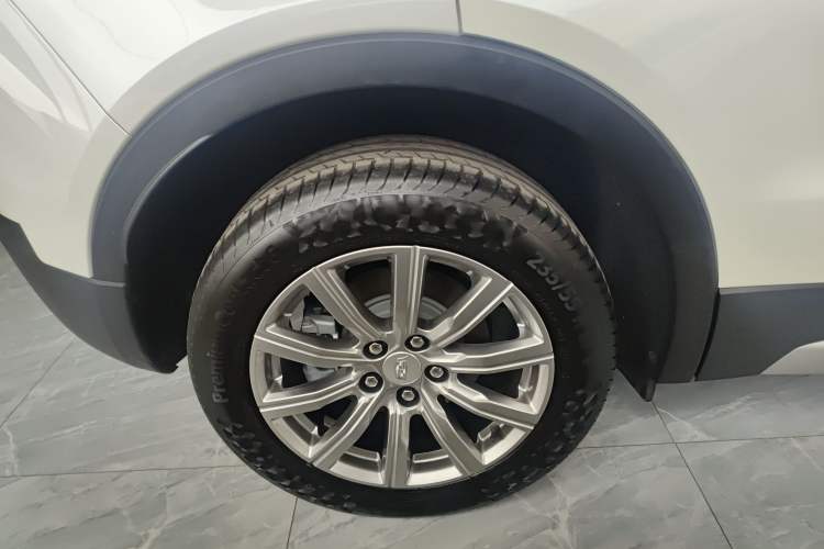 Used Cadillac XT4 2020 Revised Version 28T Two-Wheel Drive Leading Edition Right Rear Wheel Hub