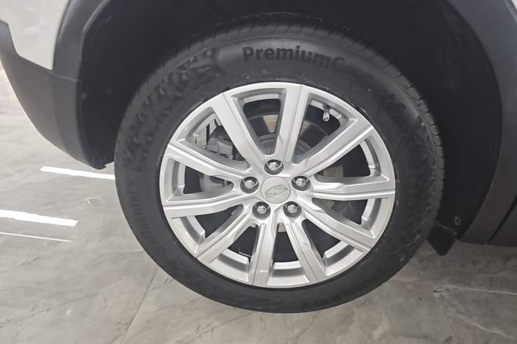 Used Cadillac XT4 2020 Revised Version 28T Two-Wheel Drive Leading Edition Right Rear Wheel Hub