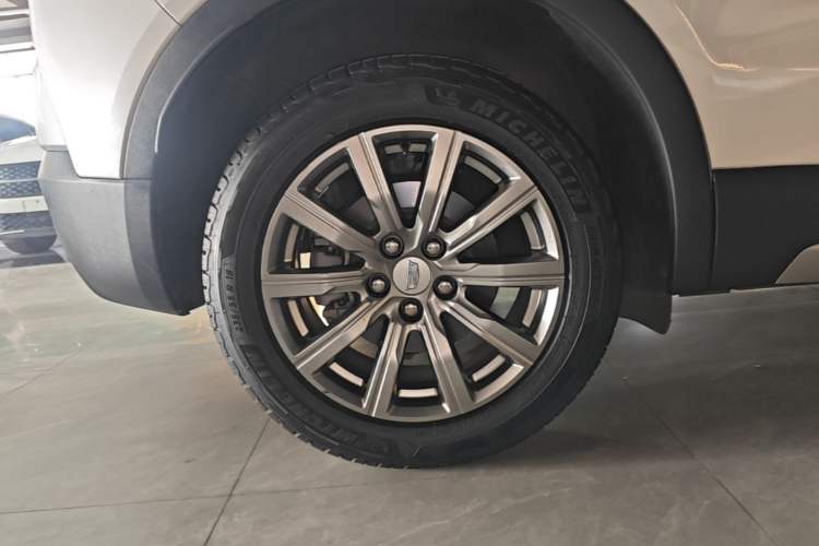 Used Cadillac XT4 2020 Revised Version 28T Two-Wheel Drive Leading Edition Right Rear Wheel Hub